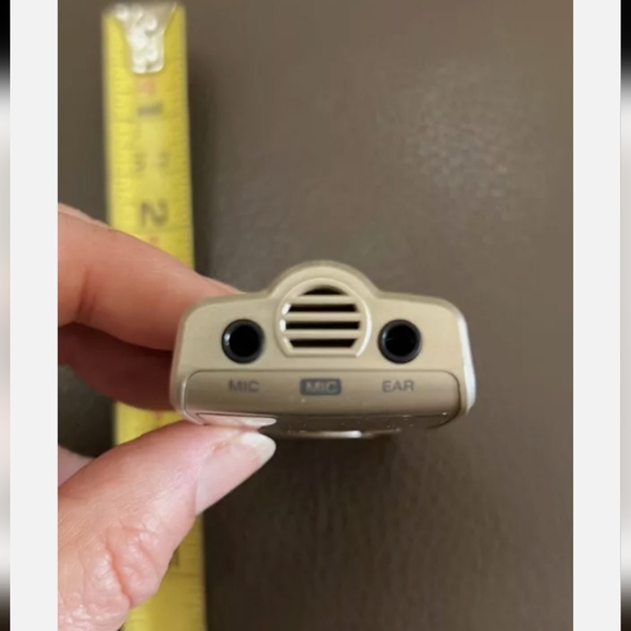 Olympus Handheld Digital Voice Recorder - Picture 4 of 5